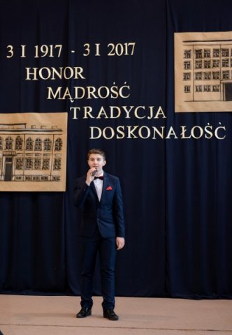 FOTORELACJA Z INAUGURACJI ROKU 100-LECIA SZKOŁY