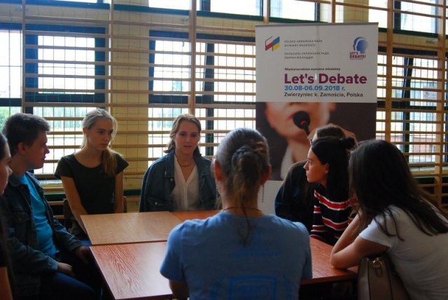 Projekt ‘Let’s debate’ realizowany w naszej szkole 