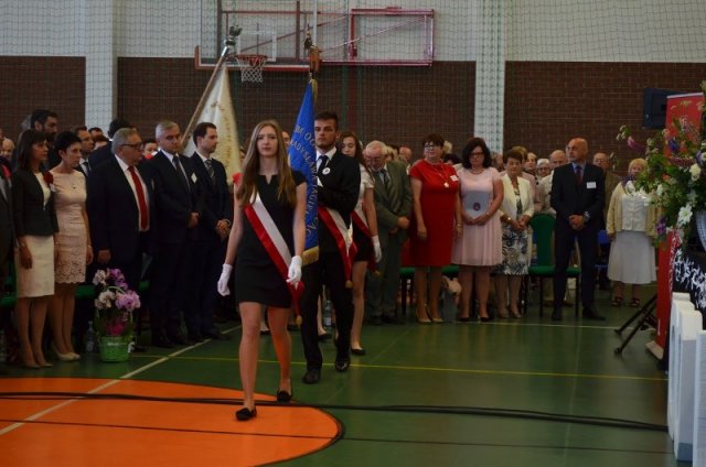 FOTORELACJA  Z  OBCHODÓW  100-LECIA  I  LICEUM OGÓLNOKSZTAŁCĄCEGO IM. WŁADYSŁAWA JAGIEŁŁY W KRASNYMSTAWIE