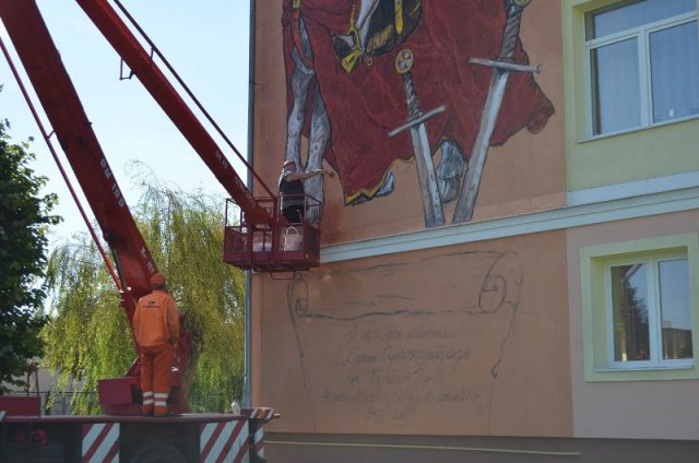 PIERWSZY MURAL W KRASNYMSTAWIE