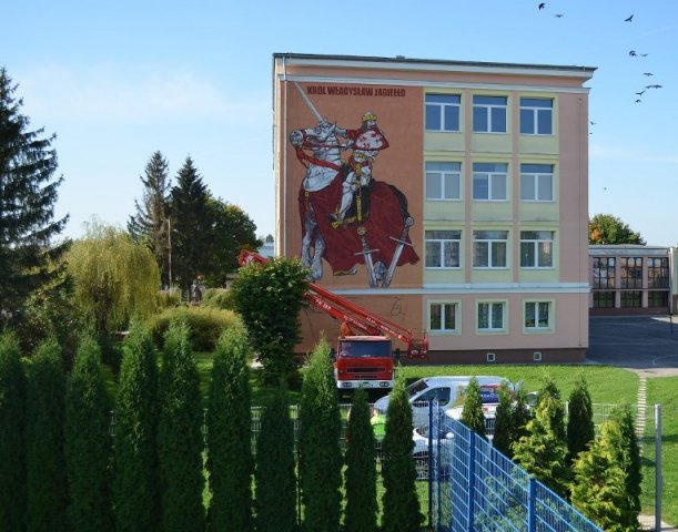 PIERWSZY MURAL W KRASNYMSTAWIE