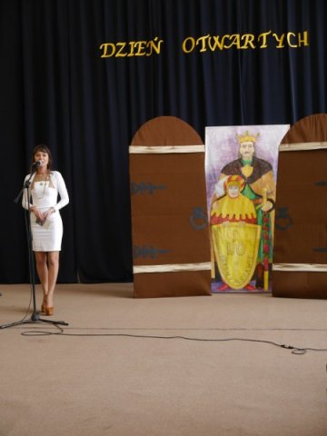 JAGIEŁŁO ZAPRASZA