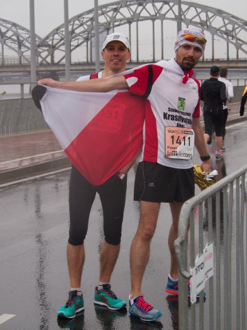 DESZCZOWY MARATON W STYLU FOLK