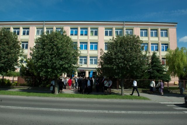 Jubileusz 100-lecia to niezwykła uroczystość dla wspólnoty szkolnej.